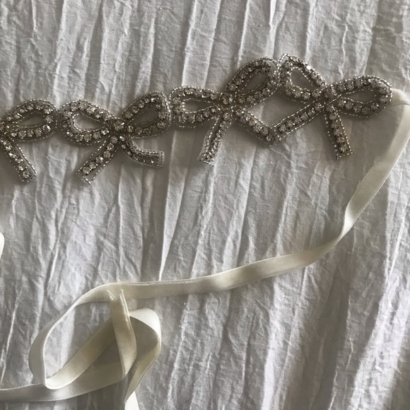 Taylor Swift bow headband, Fearleas era, Eras Tour - Picture 3 of 5